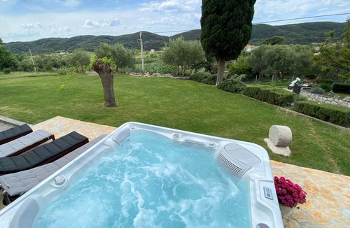 Supetarska Draga House | Holiday home Vintage with Jacuzzi