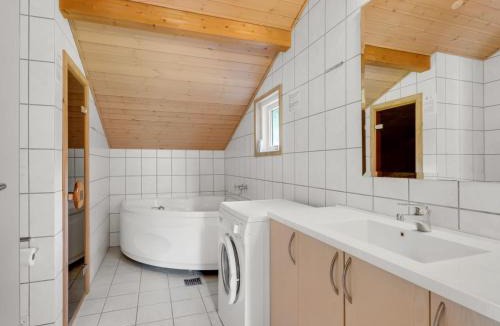 Dannemare House | Holiday Home Vincent - 25m from the sea by Interhome
