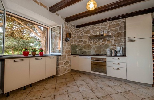 Supetarska Draga Villa | Holiday Home Vintage by Villas Guide