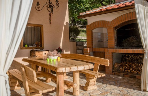 Supetarska Draga Villa | Holiday Home Vintage by Villas Guide