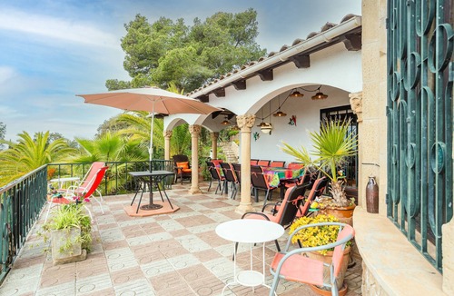 Tossa de Mar House | Holiday Home 'Vista Al Mar' with Sea View, Wi-Fi and Air Conditioning