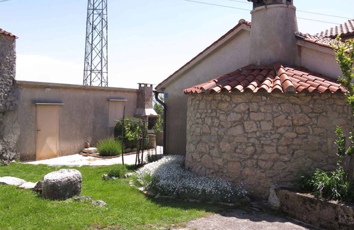Mosenice House | Holiday home with barbecue and sea view