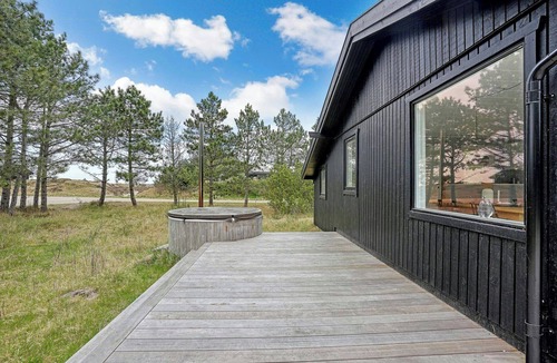 Yderby House | Holiday home with hot tub in Sjællands Odde