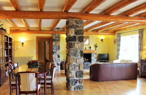 Ceaux-d'Allegre House | Holiday home with private pool