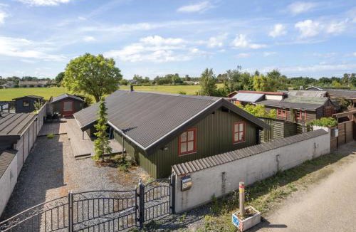 Hasmark Strand House | Holiday Home Wildemor - 35m from the sea by Interhome