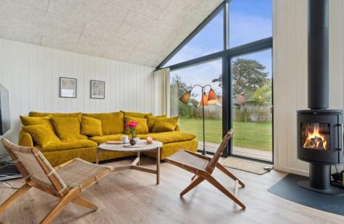 Ronne House | Holiday Home Wilgrib - 50m from the sea by Interhome