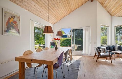 Knebel House | Holiday Home With A View Of The Beautiful Natural Landscape Of Mols