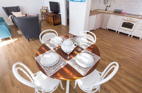 Punat House | Holiday home with air conditioning and internet near the beach