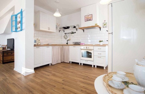 Punat House | Holiday home with air conditioning and internet near the beach