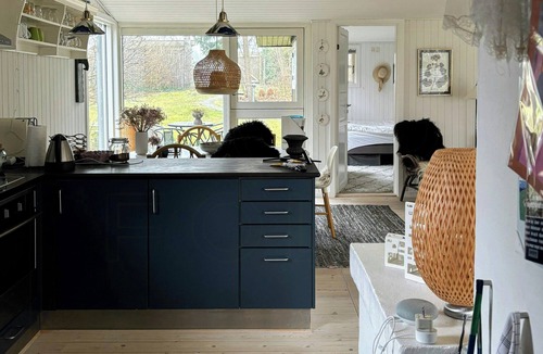 Smidstrup Strand House | Holiday home with annexe by Gilleleje beach