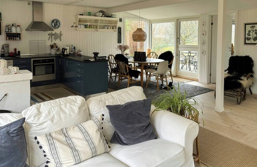 Smidstrup Strand House | Holiday home with annexe by Gilleleje beach
