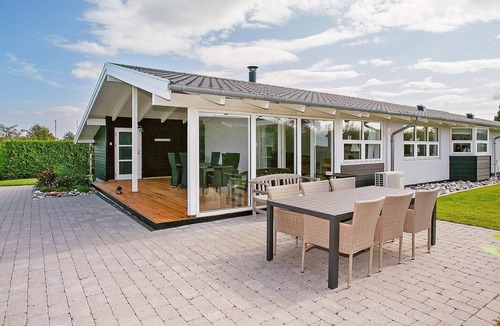 Skastrup Strand House | Holiday home with Baring Vig view