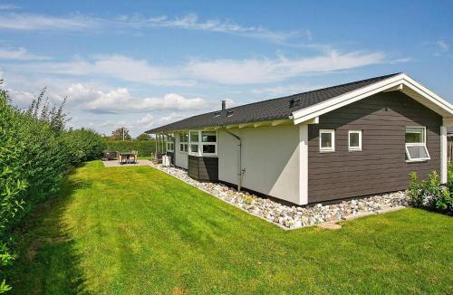 Skastrup Strand House | Holiday home with Baring Vig view