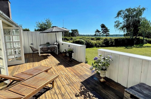 Vordingborg House | Holiday home with sea view by Avnø Fjord
