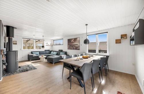 Houvig Strand House | Holiday home with enclosure for dogs, 500 meters from the North Sea