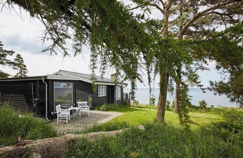 Frederikssund Municipality House | Holiday home with fjord views near Kyndby