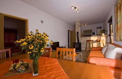 Rudanovac House | Holiday home with garden, grill, and terrace
