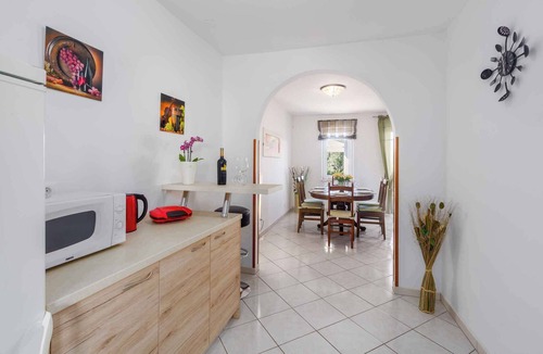Brulo House | Holiday home with garden