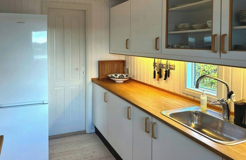 Millinge House | Holiday home with harbour view in Falsled