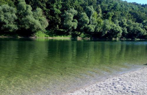 Pokupsko House | Holiday home with hot tube, near the river