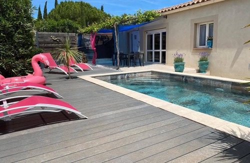 Tavel House | Holiday home with its own swimming pool