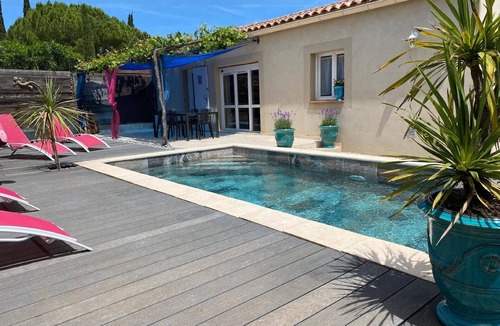 Tavel House | Holiday home with its own swimming pool