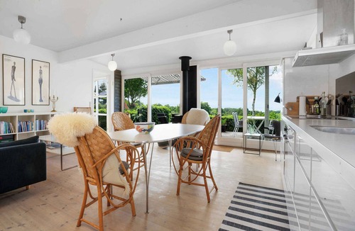 Allingabro House | Holiday home with privat garden near the beach