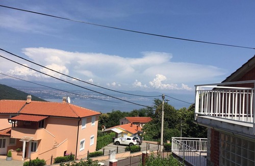 Opric House | Holiday home with panoramic view and large terrace