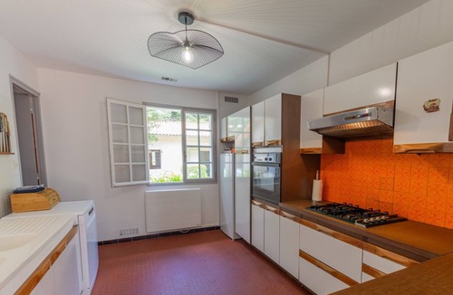 Jaujac House | Holiday Home with Park, Private Pool, Wi-Fi, and Air Conditioning in Jaujac