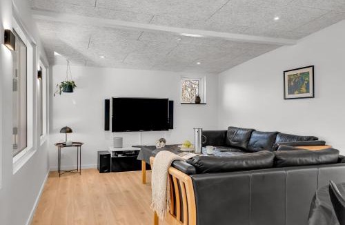 Ronbjerg House | Holiday Home With Pool And Spa Close To The Limfjord