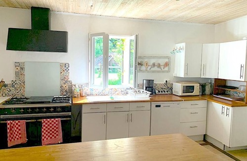 Origne House | Holiday home with private pool and enclosed garden, 30 minutes south of Bordeaux