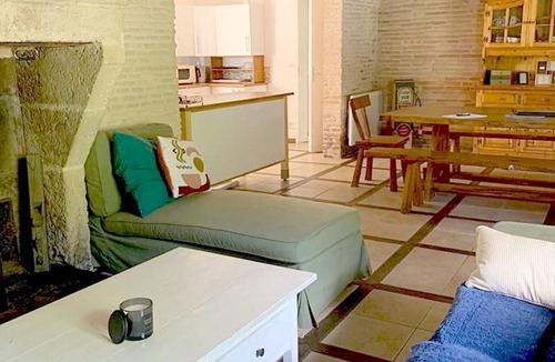 Origne House | Holiday home with private pool and enclosed garden, 30 minutes south of Bordeaux