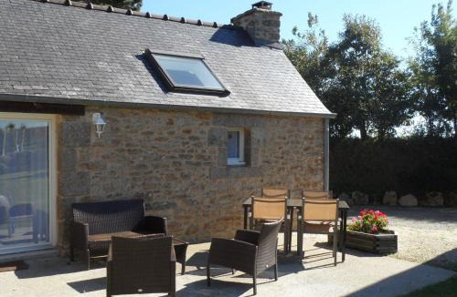 Plouguin House | Holiday home with private pool