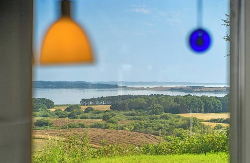 Fejrup House | Holiday home with sea view on Helgenæs