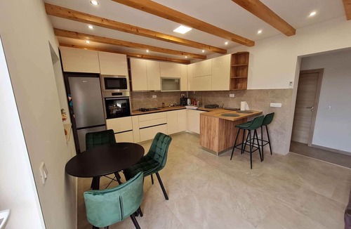 Popovici House | Holiday home With sea view and terrace