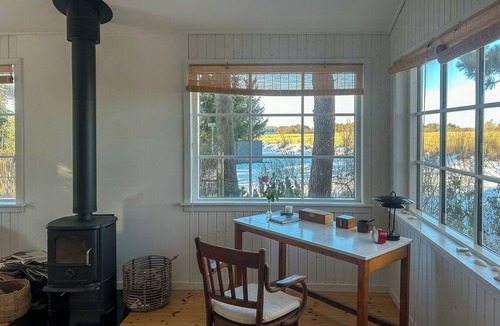 Bronde House | Holiday home with sea view near marina
