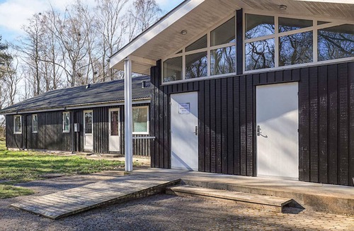 Læsø House | Holiday Home With Shared Kitchen, Bathroom in Laeso