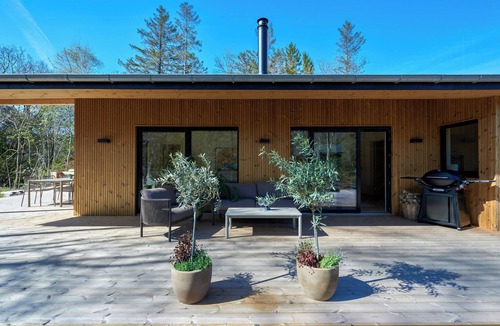 Aalborg House | Holiday home with spa and shelter near Aalborg
