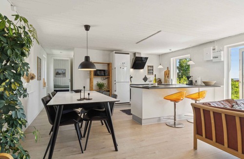 Ronde House | Holiday home with spa sauna and sea view