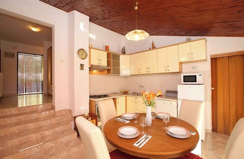 Ripenda Verbanci House | Holiday home with swimming pool and barbecue
