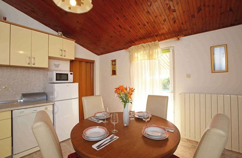 Ripenda Verbanci House | Holiday home with swimming pool and barbecue