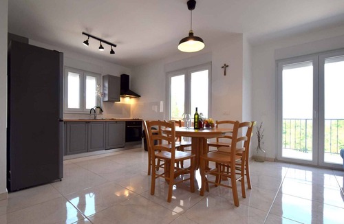 Risika House | Holiday home with two bedrooms and air conditioning