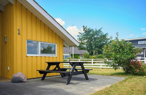 Broager House | Holiday home with view of Dybbøl Mill