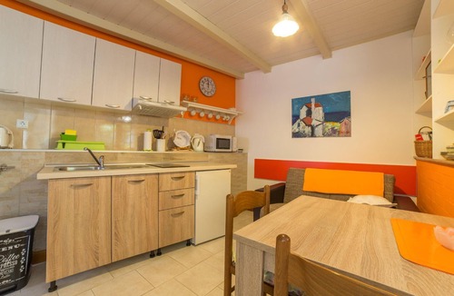 Volosko House | Holiday home with water view