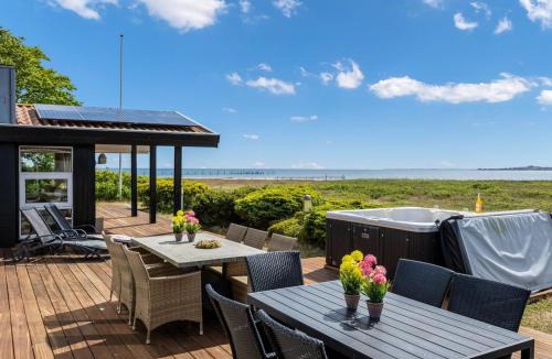 Diernæs Strandby House | Holiday Home Xaverius - 30m from the sea by Interhome
