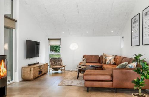 Hou House | Holiday Home Zoya - from the sea by Interhome