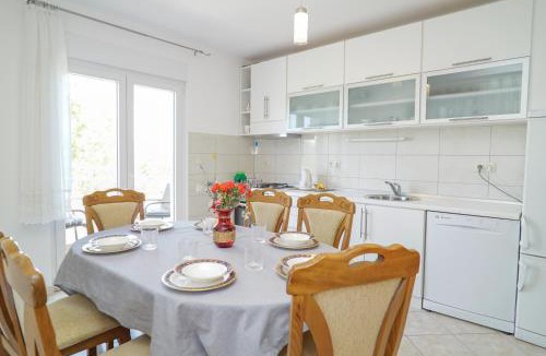 Grubine Apartment | Holiday house between the sea and lakes