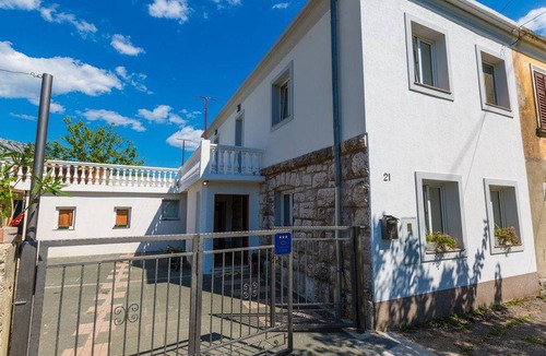 Drivenik House | Holiday house Drivenik for 2 - 6 persons with 3 bedrooms - Holiday home