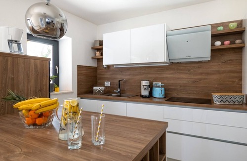 Pinezici Villa | Holiday House Ena in Marcana