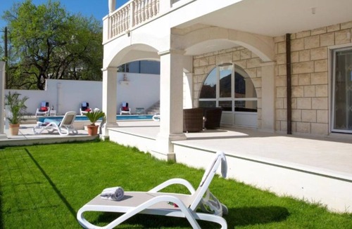 Prijevor House | Holiday house Franco - with sea view and swimming pool: - Mokosica, Riviera Dubrovnik, Croatia